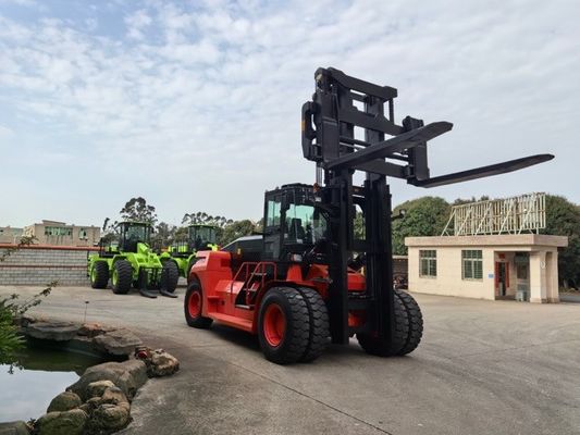 Sudut Kemiringan 45-90 derajat Pusat Beban 600mm Forklift Kapasitas Tinggi untuk Pekerjaan Berat