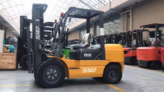 3m FD35 ISUZU 4JGP Engine Forklift Ban Pneumatik 3,5 Ton