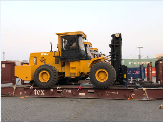 15 Ton 4WD ATV Rough Terrain Forklift Dengan Mesin Weichai