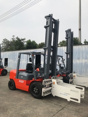 Forklift Bertenaga Diesel CPCD40 Dengan Bale Clamp