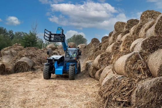 Forklift Teleskopik 4WD 3,5 Ton Dengan Penjepit Bale untuk tumpukan Jerami dan gulungan kertas