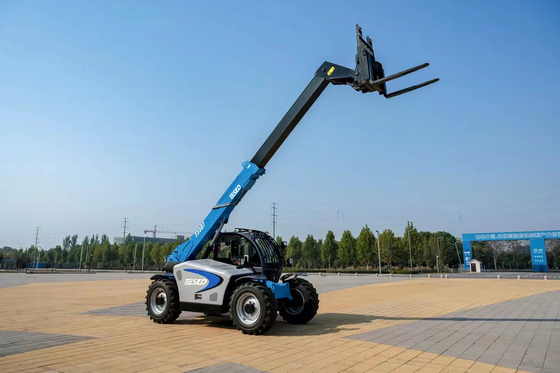 Telehandler Medan Kasar Forklift Teleskopik Mini 4x4 2,5 Ton 6m Tinggi Angkat
