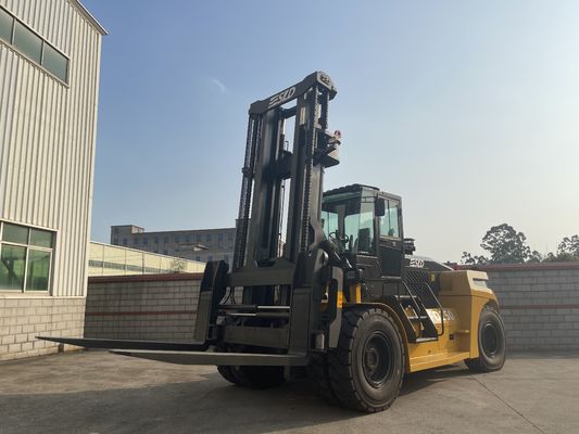 15000kgs Nominal Load Heavy Lift Forklift dengan sudut miring 45-90 derajat dan Fork Attachment