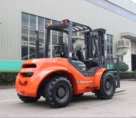 Counterweight 4WD 4X4 2.5 Ton 3000mm Forklift Medan Kasar