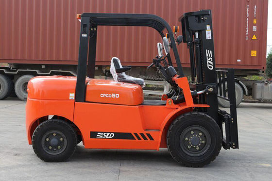 CPCD50 5 Ton Solid Tire Lock Function Diesel Forklift Truck