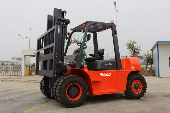 5000kgs Diesel Forklift Truck ISUZU Engine Hydraulic Transmission