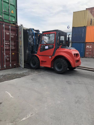 3000mm 4 Four Wheel Drive 3.5T 3500kgs 4X4 Solusi Forklift