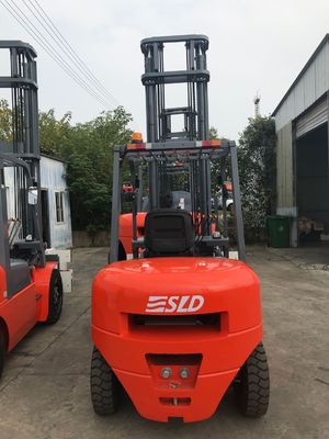 Tiang 6m mengangkat Mesin Truk Forklift Diesel Pallet 8k 4 Ton