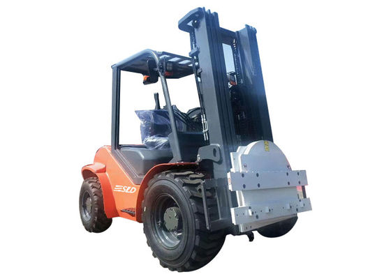 3000mm 4 Four Wheel Drive 3.5T 3500kgs 4X4 Solusi Forklift