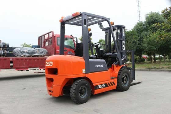 2 Tahap / 3 Tahap 1070x120x40mm Ukuran garpu 2.5tons Truk Forklift Diesel