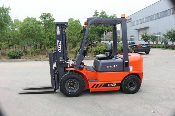 2 Tahap / 3 Tahap 1070x120x40mm Ukuran garpu 2.5tons Truk Forklift Diesel