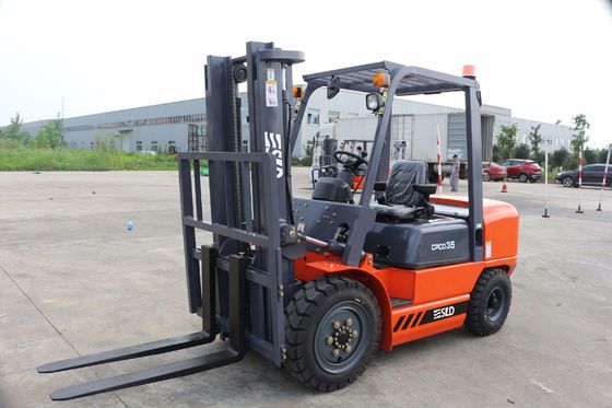 3.5 Ton Diesel Forklift Dua Tahap Tiang Angkat Gratis Tampilan Lebar 3m