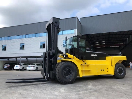 Forklift Tugas Berat 42 Ton Dengan Mesin CUMMINS Dan Gandar Penggerak Kessler