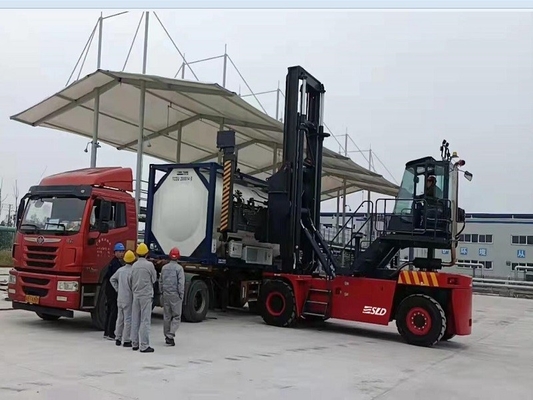 Pengendali Kontainer Kosong dengan Mesin Cummins QSM11-330