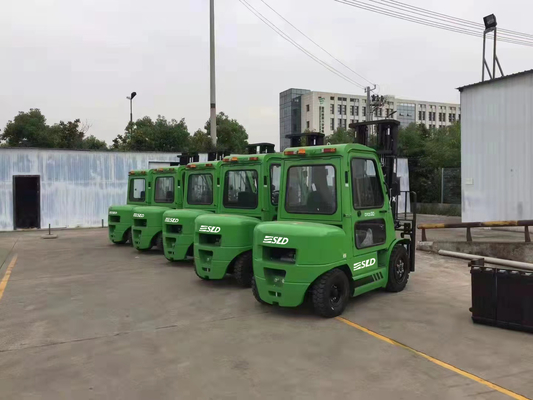 Mesin Diesel ISUZU Forklift 3 Ton Dengan Transmisi Hidrolik